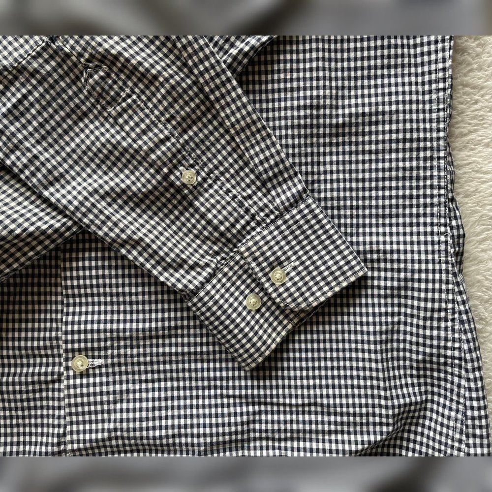 Men's Casual Blue and White Checkered Button Down Shirt - Picture 3 of 4